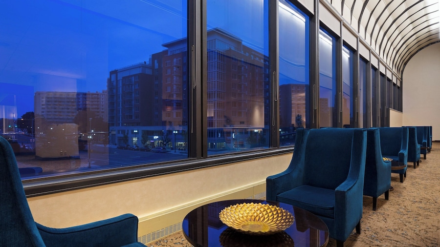 The Westin Crystal City Reagan National Airport
