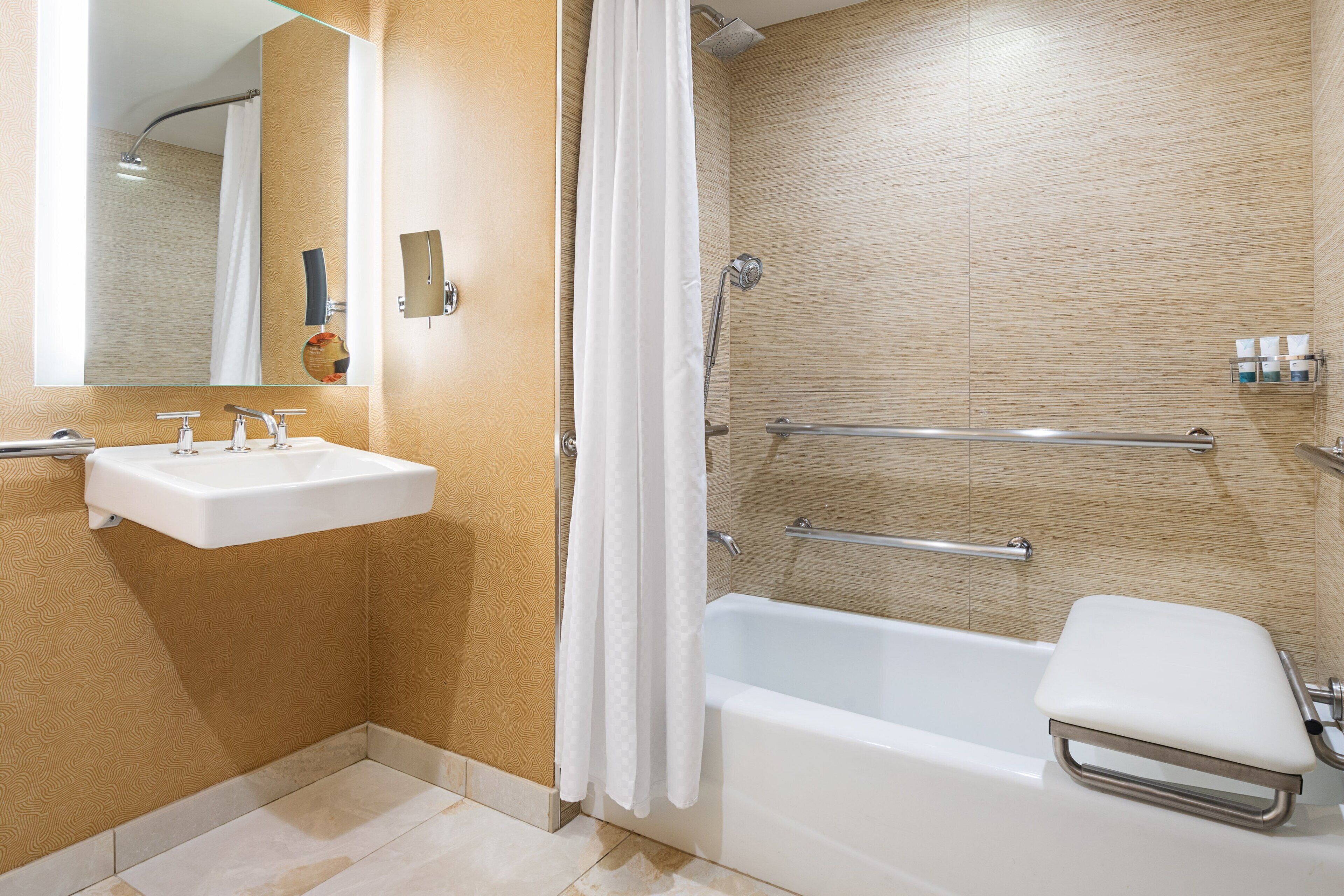 combined shower/bathtub, hair dryer