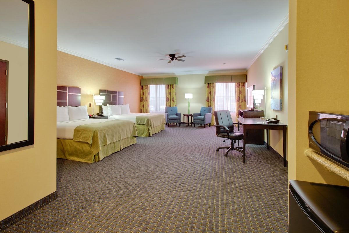 in-room safe, desk, iron/ironing board, free cots/infant beds