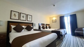 Family Room | Desk, free cribs/infant beds, free rollaway beds, WiFi