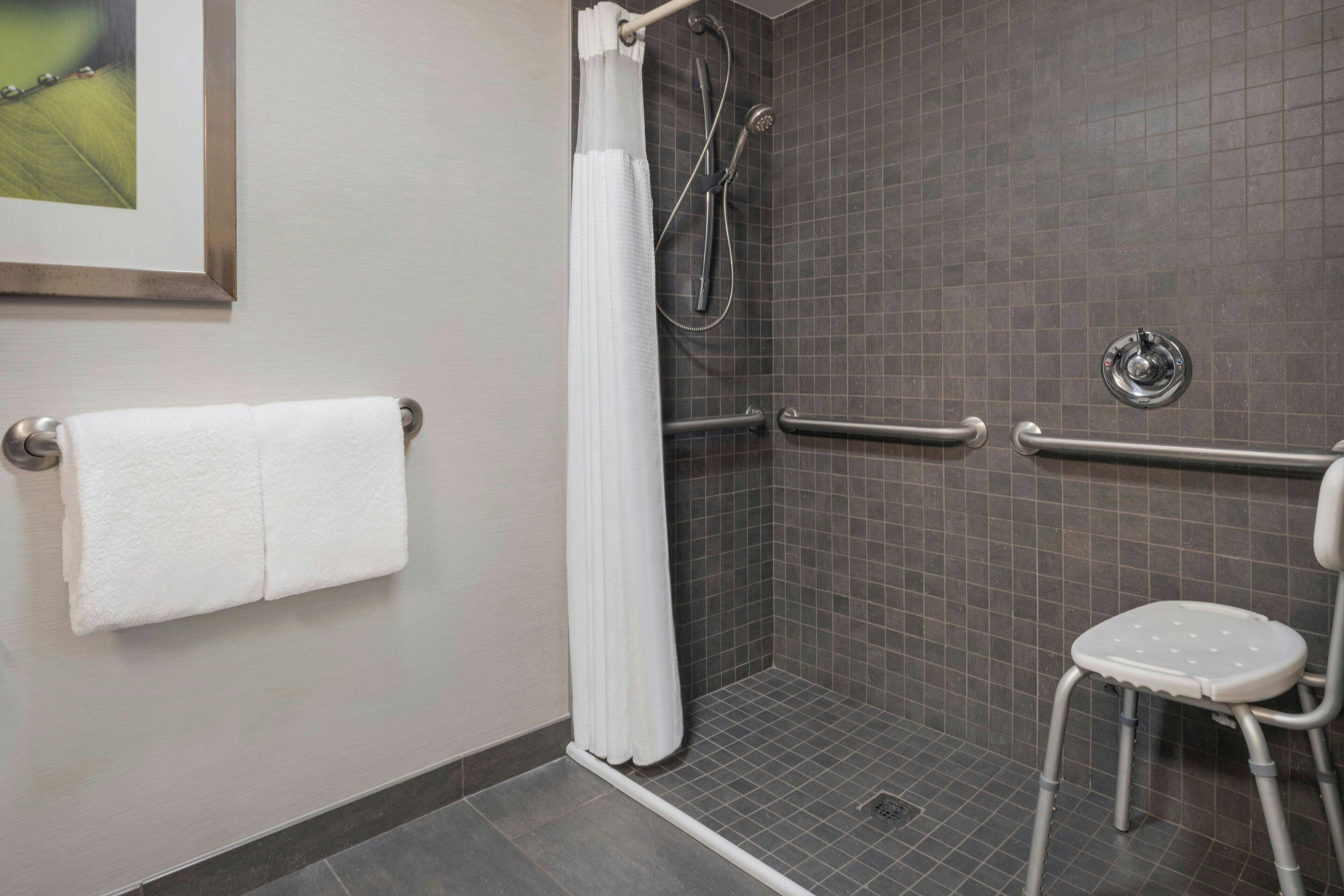 Foto - Courtyard Tampa North / I-75 Fletcher