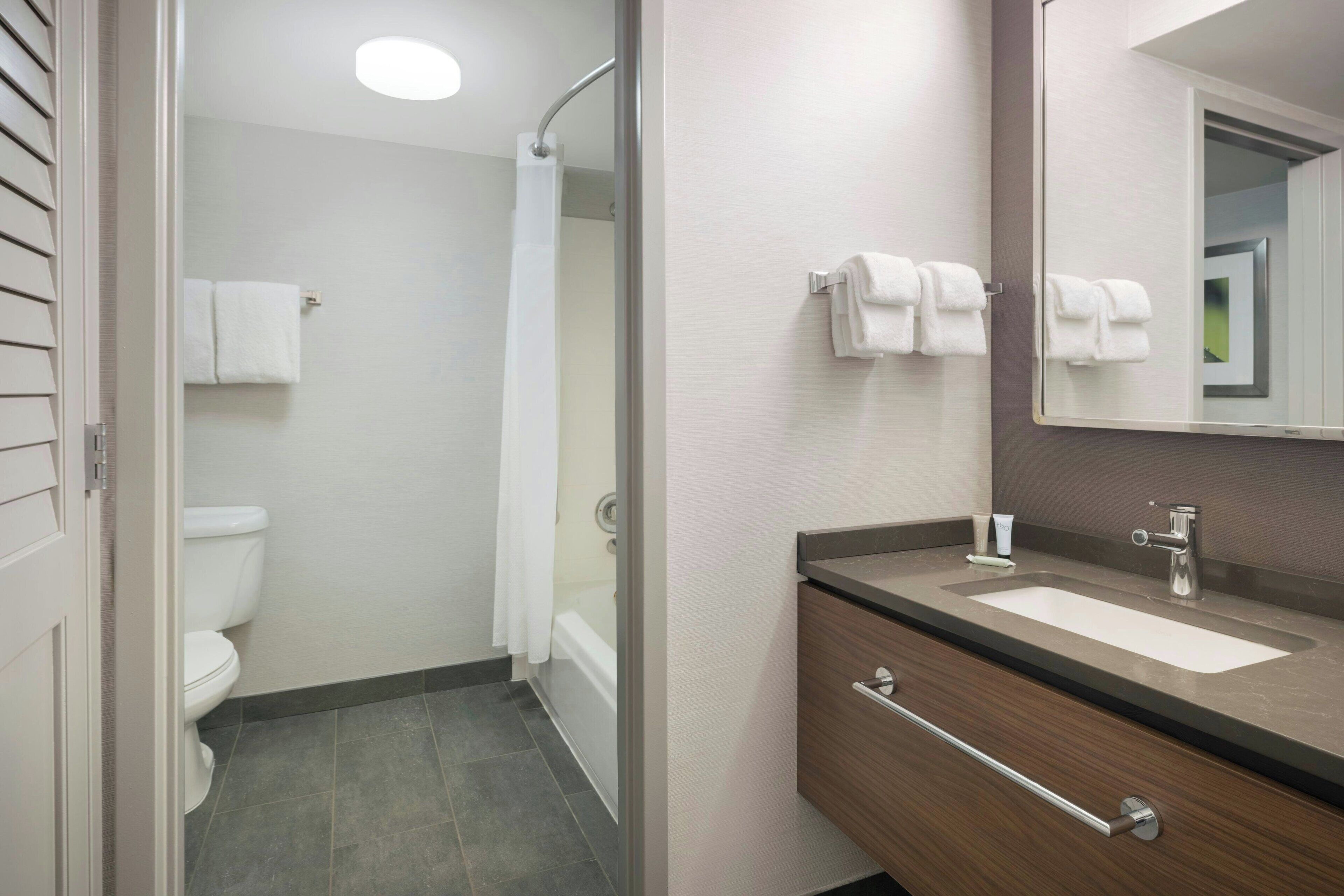 Foto - Courtyard Tampa North / I-75 Fletcher