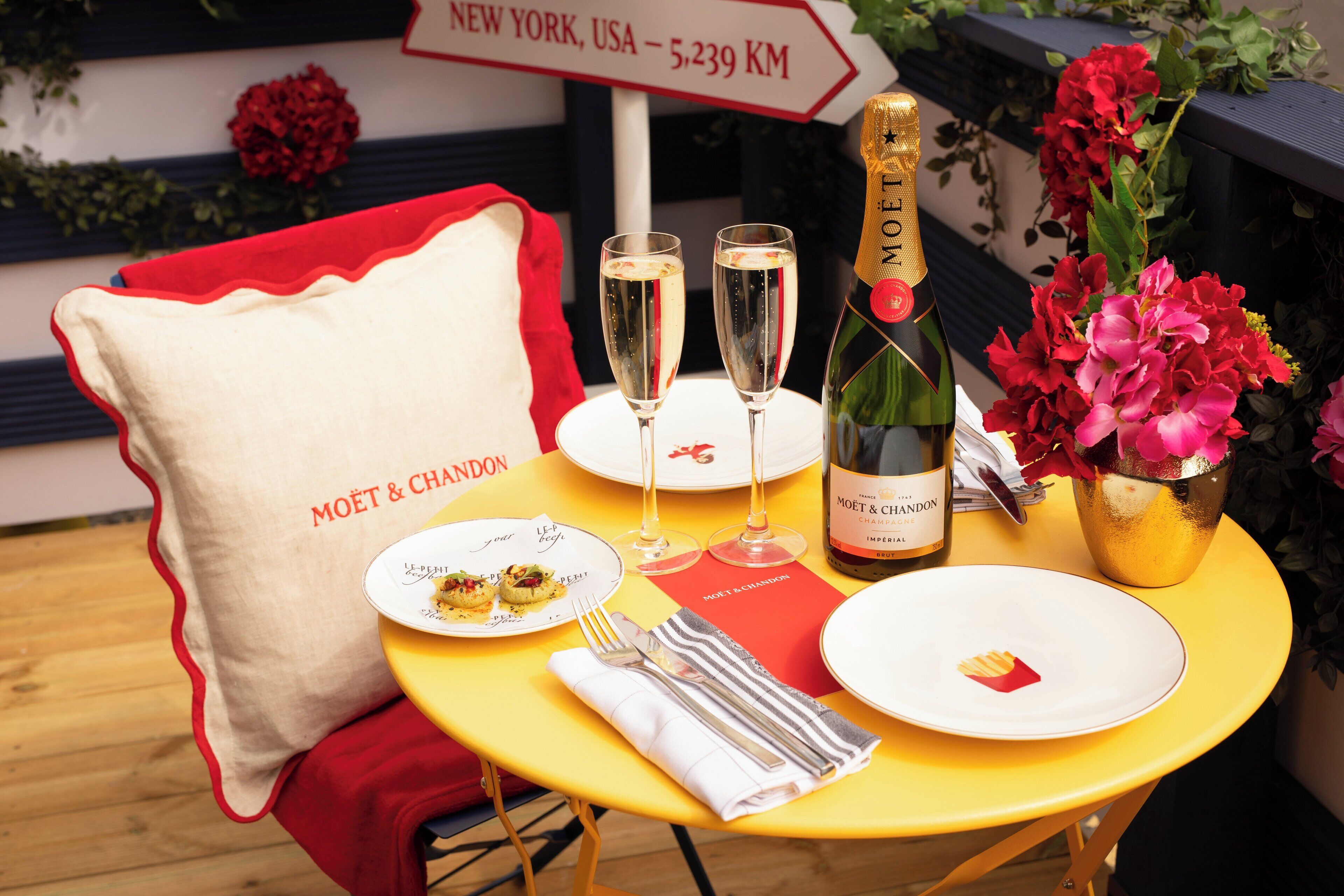 breakfast, lunch, dinner served; local and international cuisine