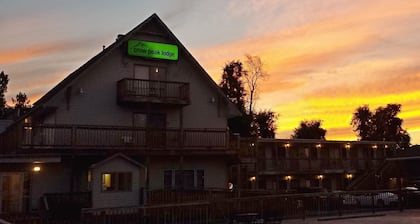 The Crow Peak Lodge