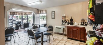 Econo Lodge Easton Route 50