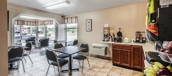Econo Lodge Easton Route 50