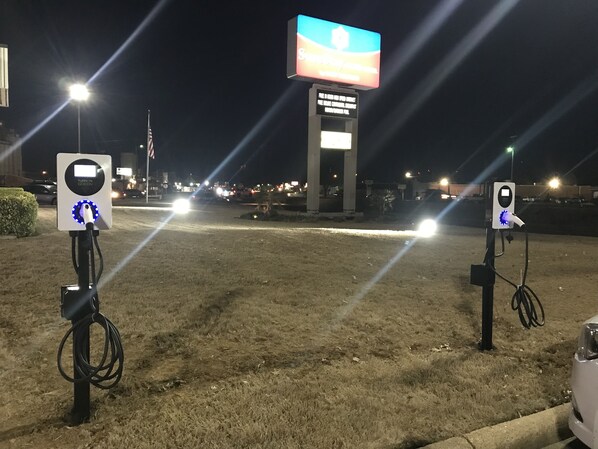Stesen pengecasan kenderaan elektrik