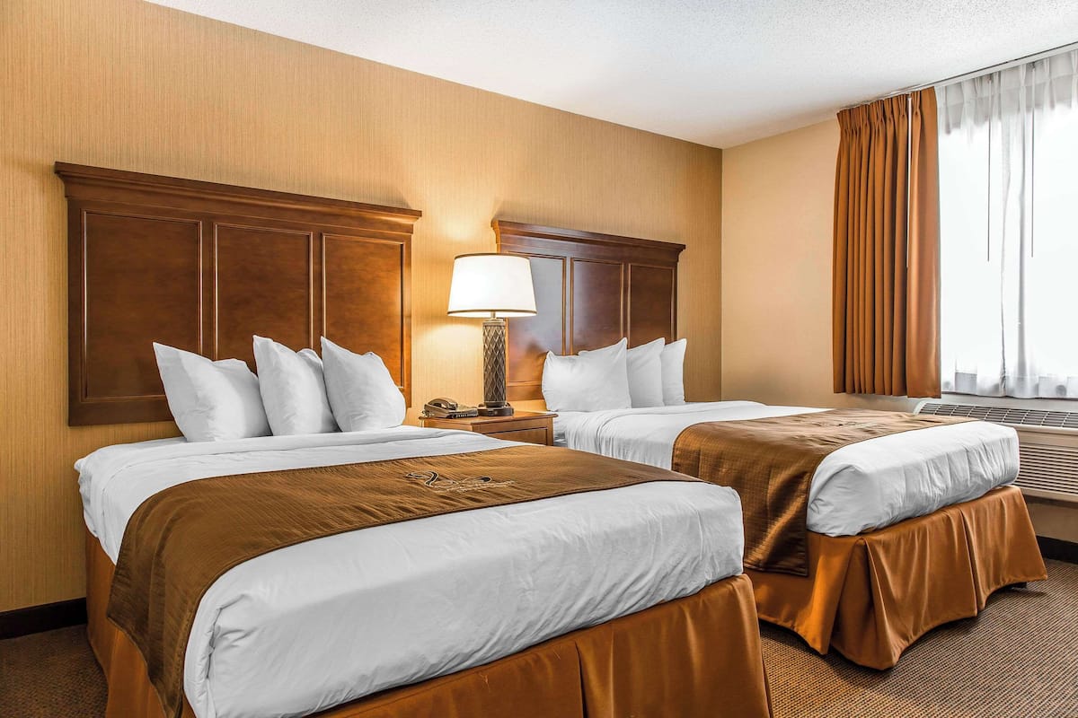 Non Lakeside Standard Room, 2 Double beds