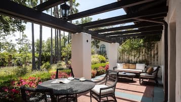 Premier Suite, Terrace | Living area | 42-inch flat-screen TV with cable channels, TV, iPod dock