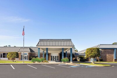 Days Inn by Wyndham Hinesville Near Fort Stewart