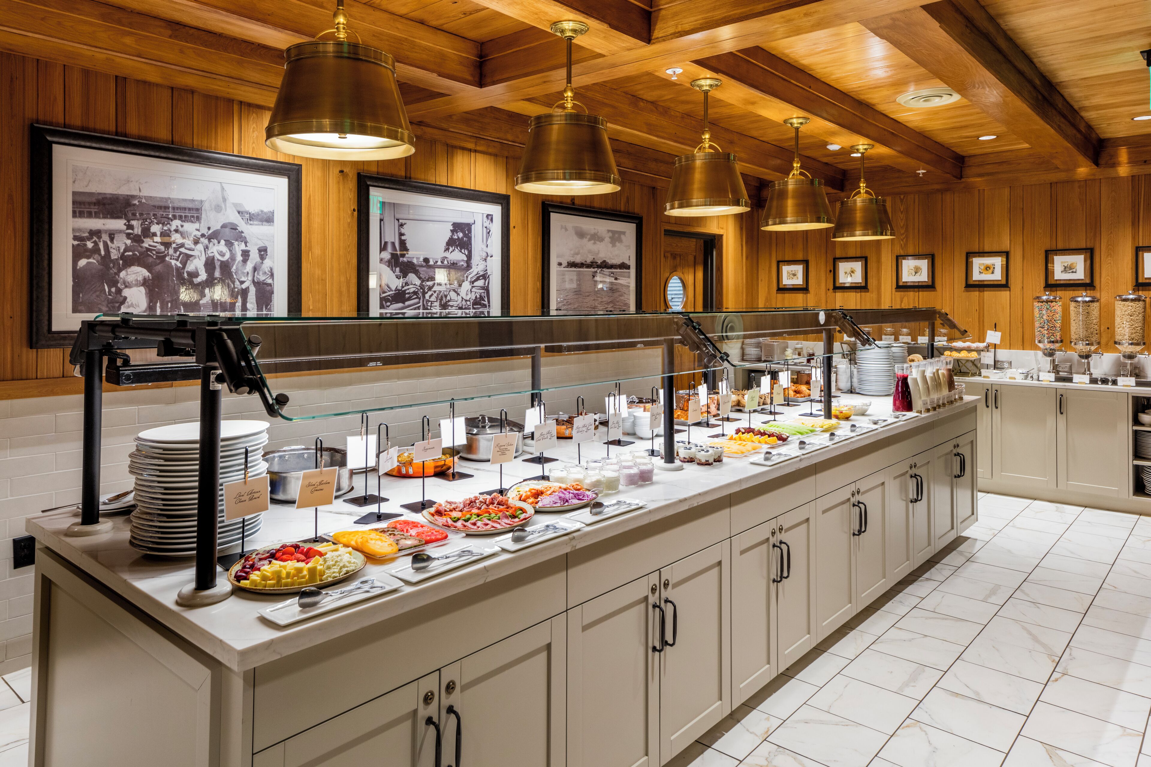 daily buffet breakfast for a fee