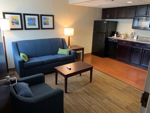 Suite, 1 King Bed with Sofa bed, Non Smoking | Living area | Flat-screen TV