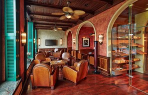 2 bars/lounges, sports bar