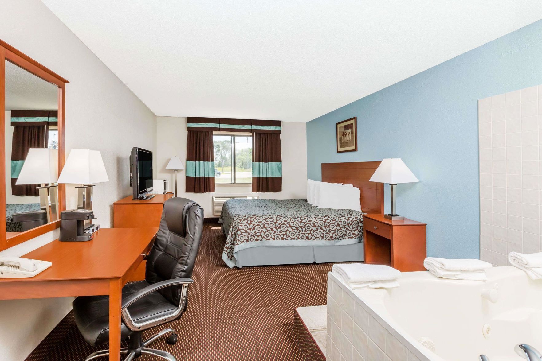 Free cots/infant beds, free WiFi, bed sheets