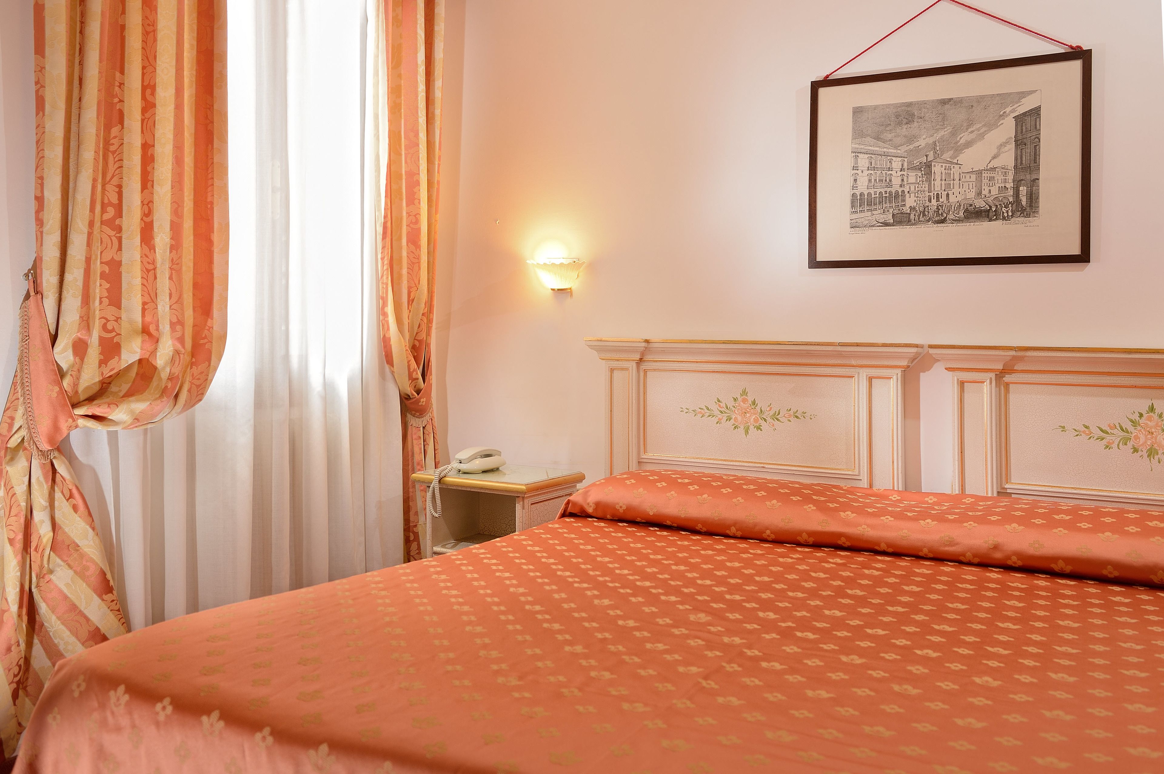 Foto - Ambassador Tre Rose