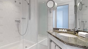 Combined shower/tub, free toiletries, hair dryer, bathrobes