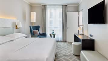 1 bedroom, premium bedding, minibar, in-room safe