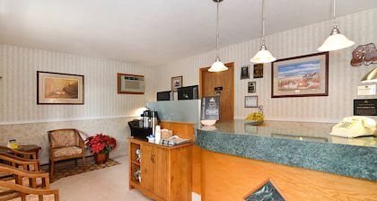 UBar Inn & Suites