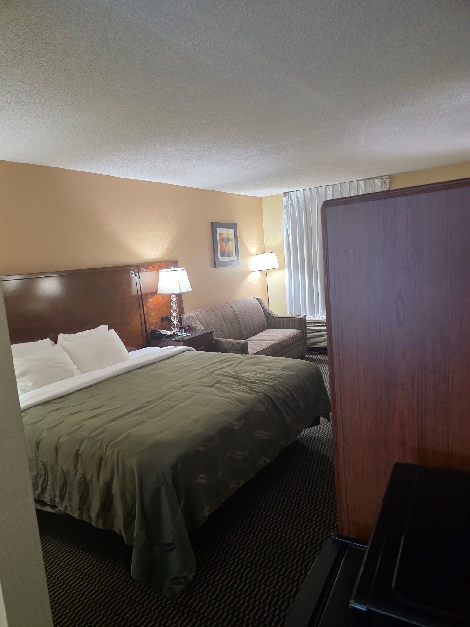 Standard Room, 1 King Bed with Sofa bed, Non Smoking | In-room safe, desk, iron/ironing board, free cribs/infant beds