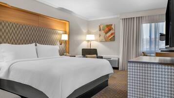 1 bedroom, in-room safe, desk, blackout curtains