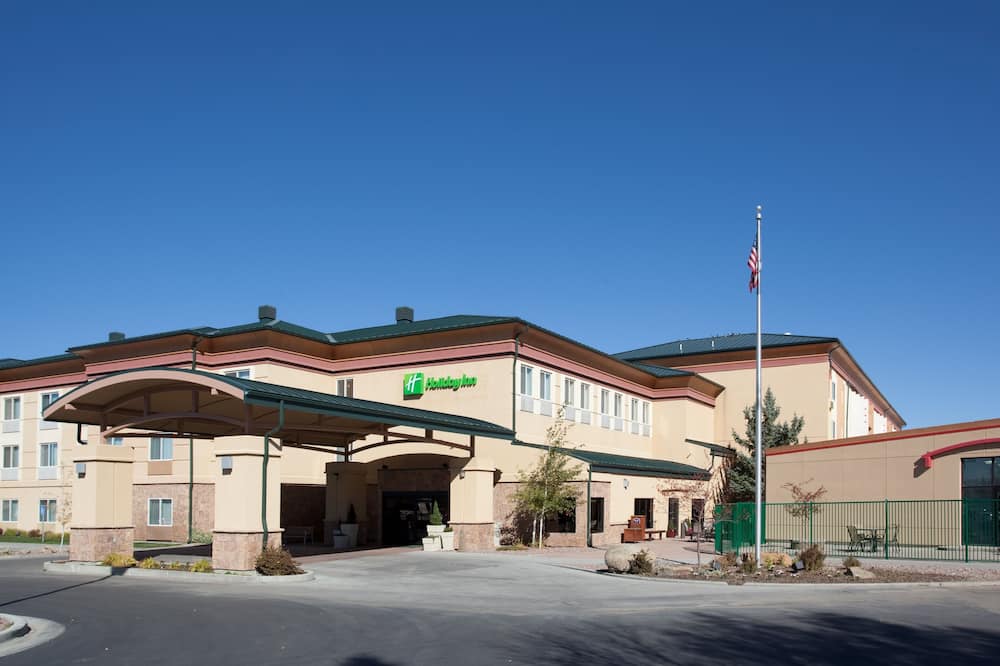 luxury hotels in Wyoming