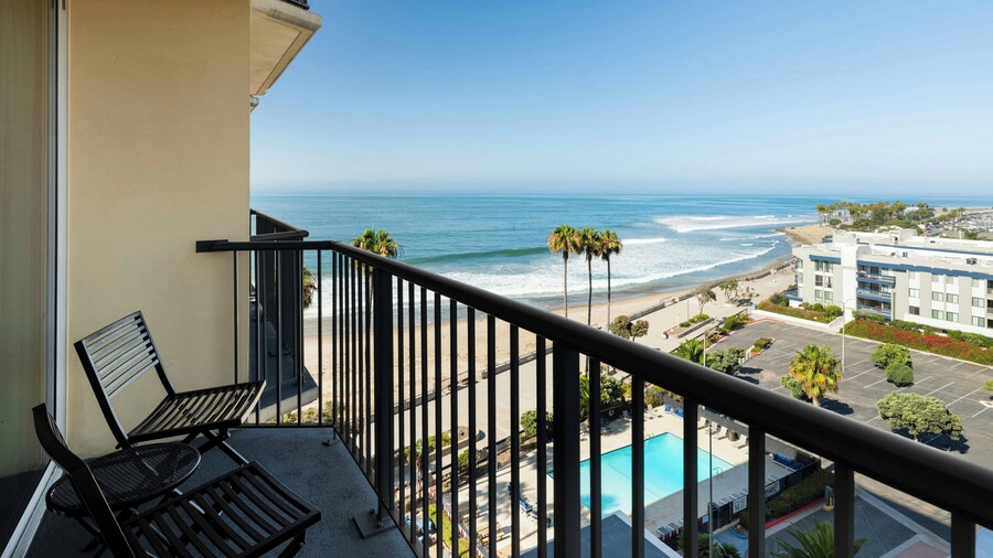 Crowne Plaza Ventura Beach by IHG