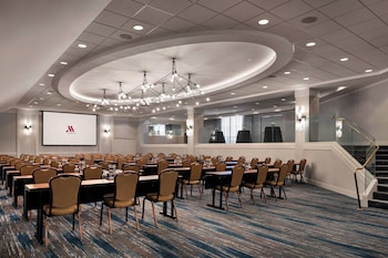 Meeting space at Marriott San Francisco Fishermans Wharf