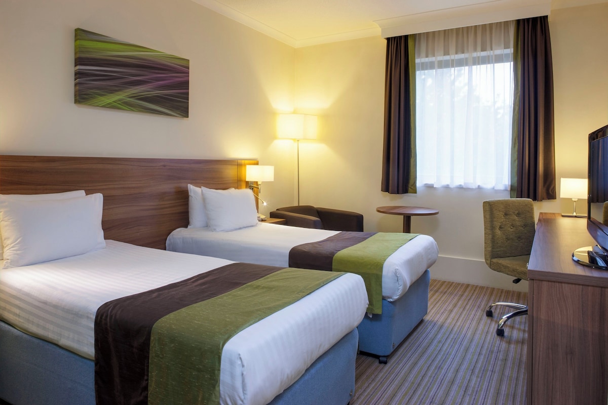 In-room safe, desk, iron/ironing board, WiFi (free)