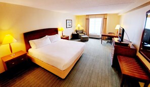 スタンダード ルーム キングベッド 1 台 禁煙 | セーフティボックス (室内)、デスク、遮光カーテン、アイロン / アイロン台