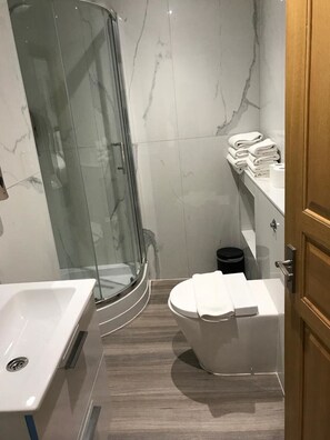 Bathroom - MSK Hotel (London)