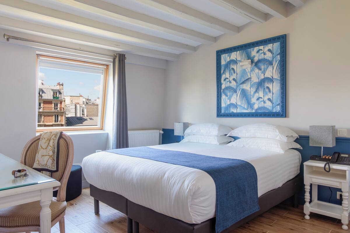 Privilege Room Double or Twin | Premium bedding, Select Comfort beds, in-room safe, desk