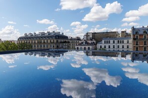 Vue sur la ville depuis l’hébergement