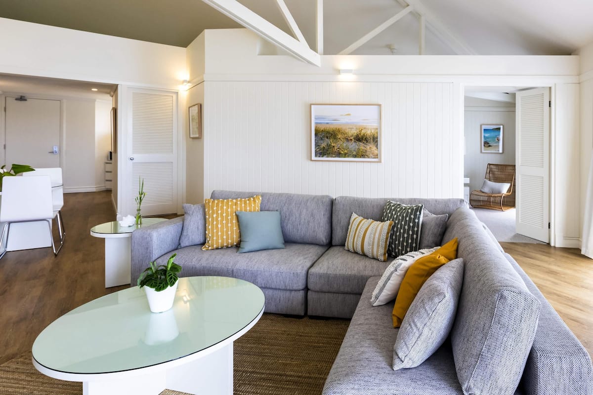 Bungalow, 1 Double Bed, Overwater | Individually decorated, desk, laptop workspace, iron/ironing board