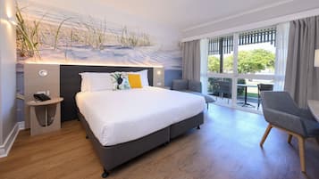 Executive Room, 1 King Bed, Lagoon View