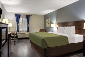 Habitación estándar, 1 cama King size, para no fumadores | Insonorización, tabla de planchar con plancha y cunas gratuitas 