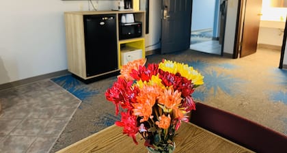 Days Inn by Wyndham Jamestown
