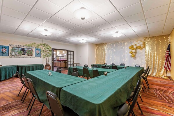 Meeting facility