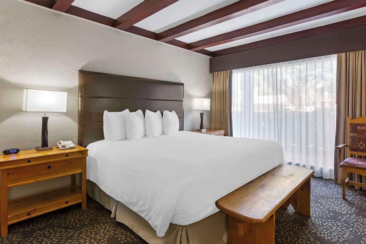 In-room safe, desk, laptop workspace, iron/ironing board