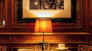 Petit déjeuner buffet (28.5 EUR par personne)