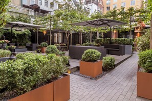 Garden view - The Toren Amsterdam by The Pavilions (Amsterdam)