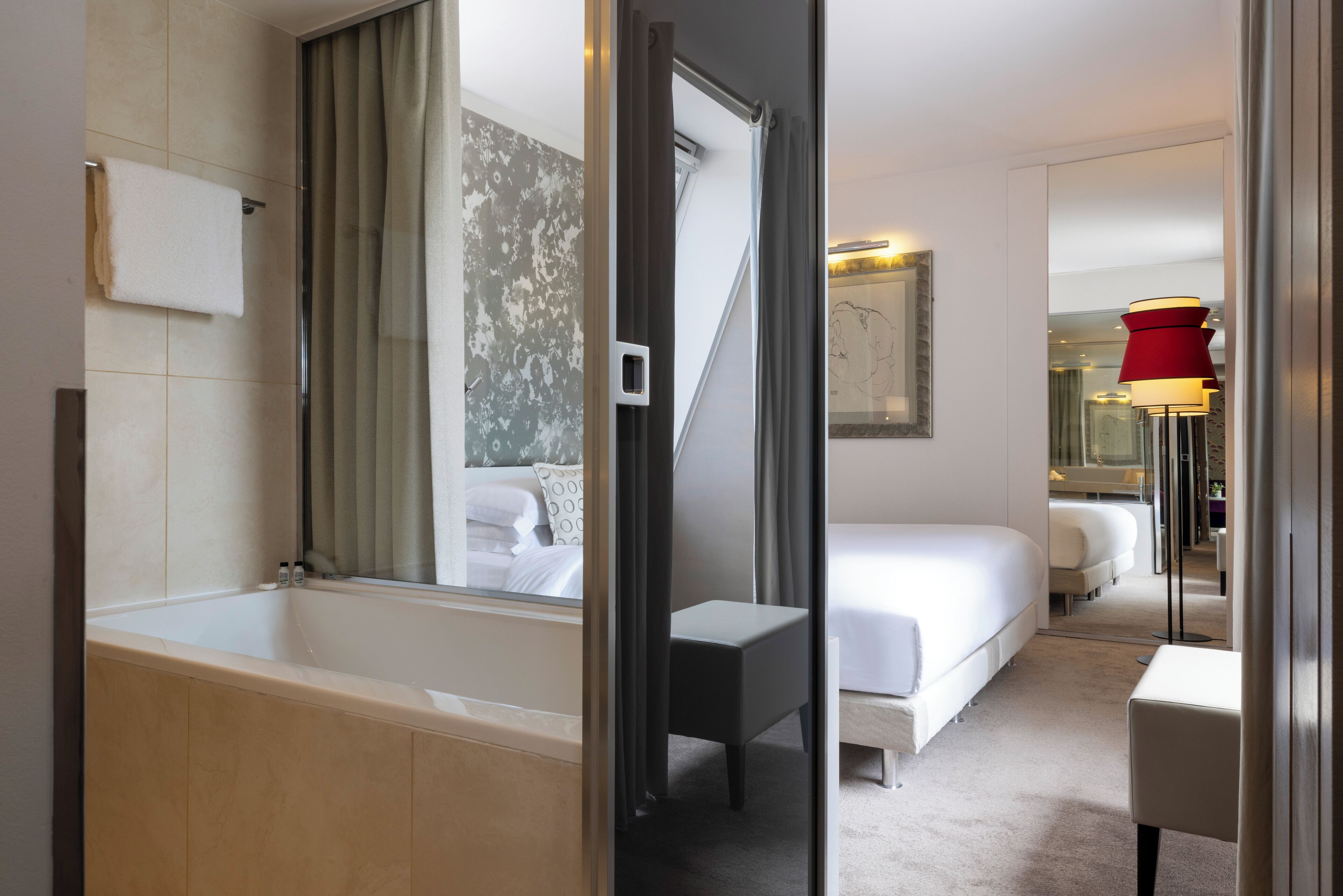 panoramic suite (regent) | premium bedding, minibar, in-room safe, blackout curtains