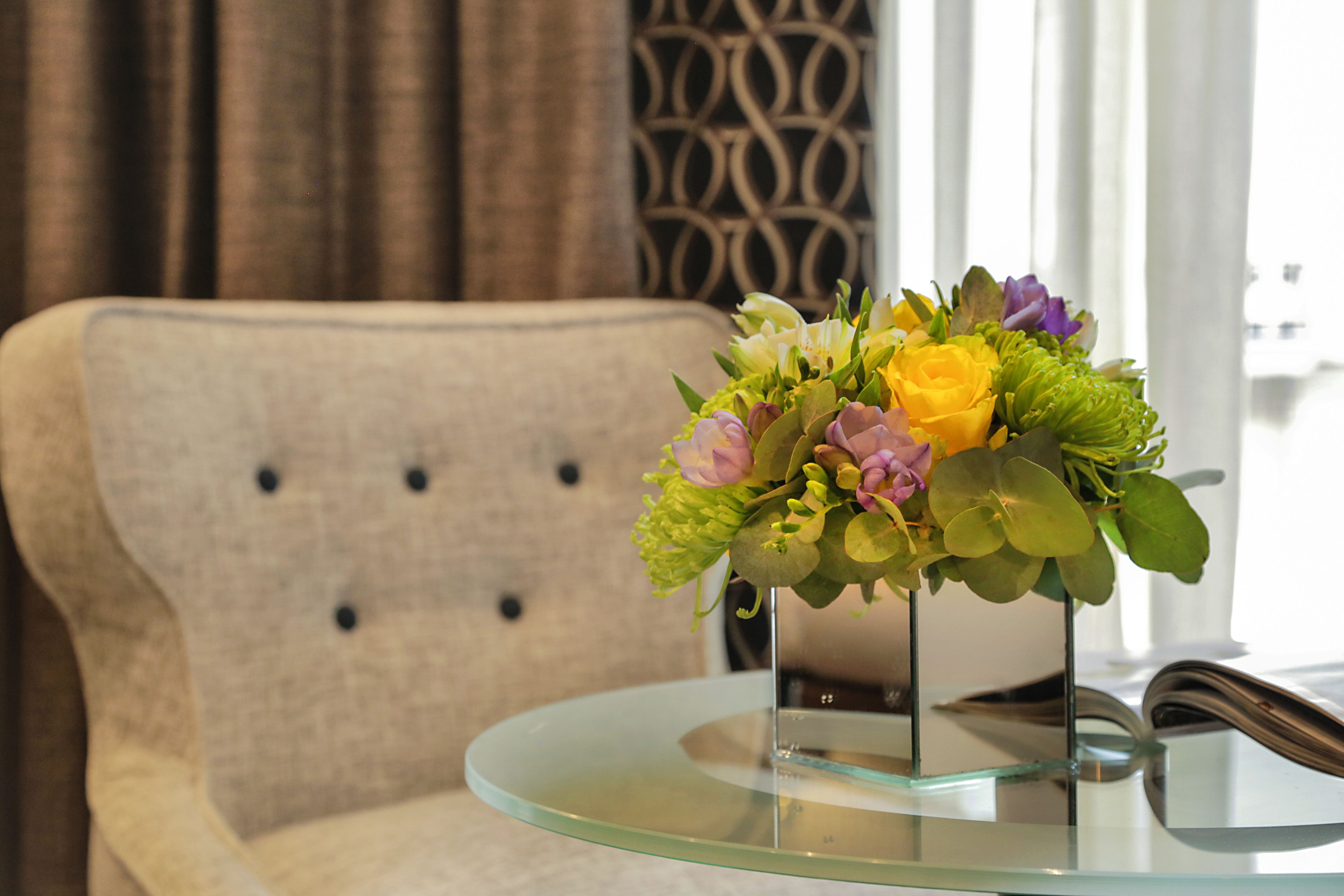 40-inch flat-screen tv with digital channels, tv