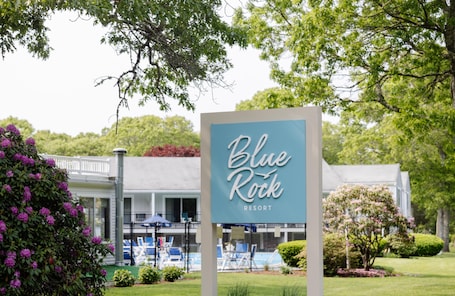 Exterior. Blue Rock Resort