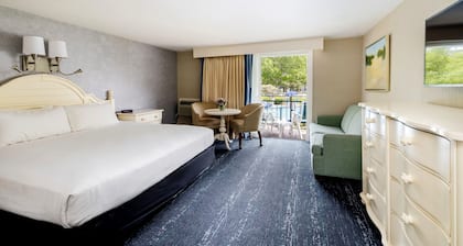 Blue Rock Resort