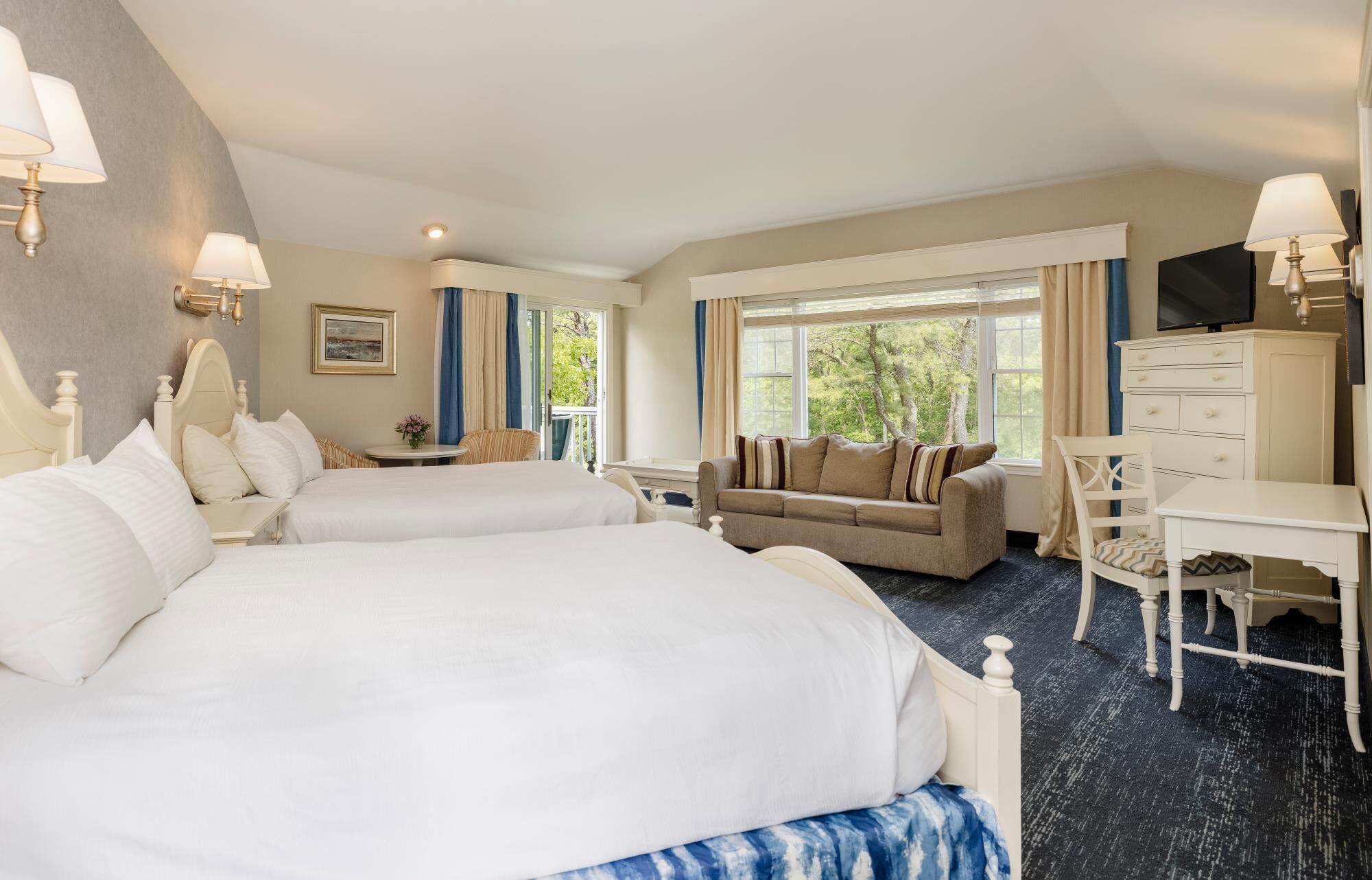 Premium Suite, Multiple Beds | Iron/ironing board, cots/infant beds, rollaway beds, free WiFi