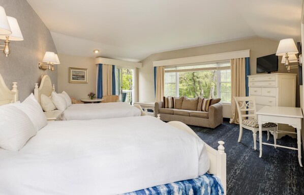 Premium Suite, Multiple Beds | Iron/ironing board, cots/infant beds, rollaway beds, free WiFi - Blue Rock Resort (South Yarmouth)