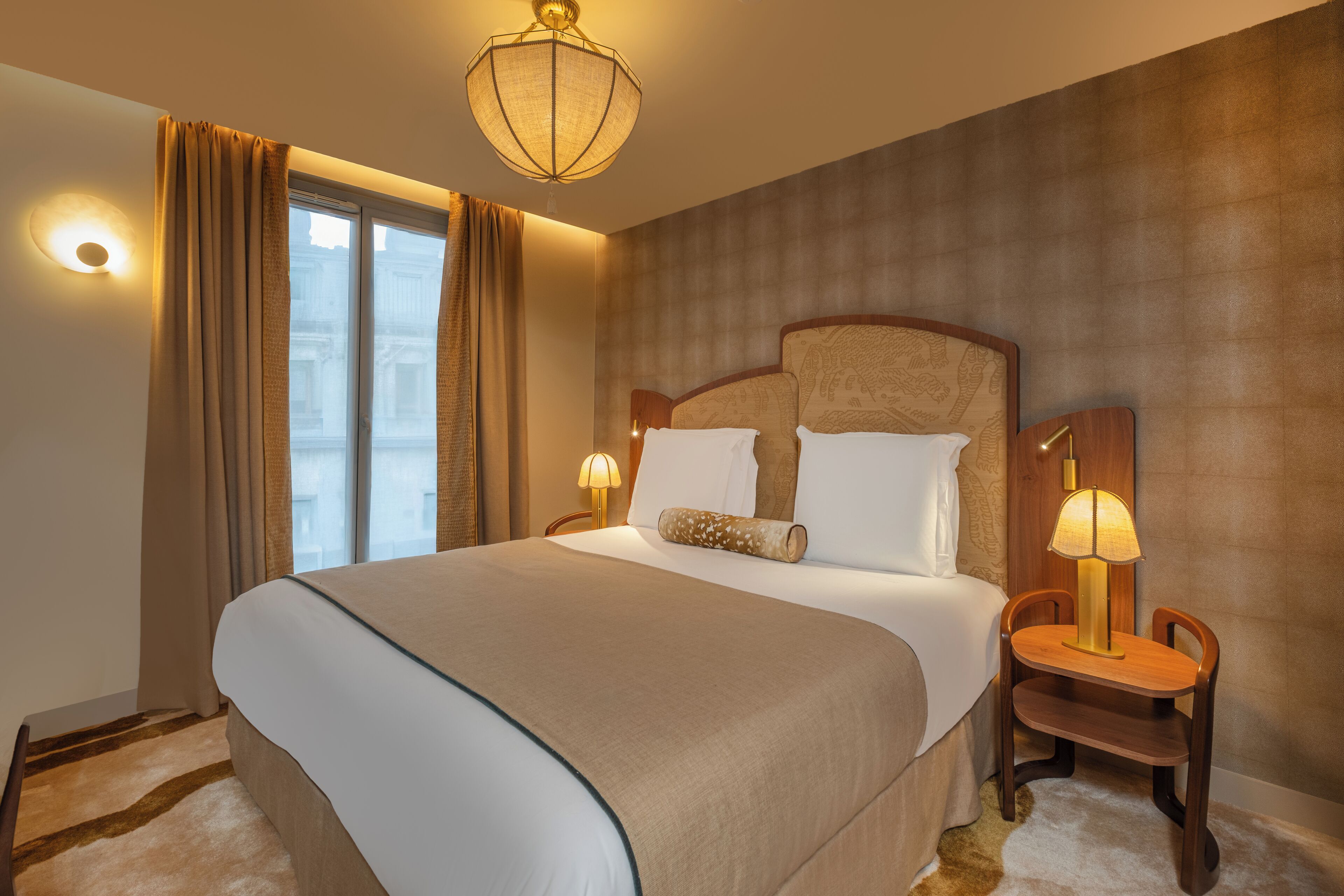 Chambre Executive | Baño | Regadera tipo lluvia y amenidades de baño de diseñador 