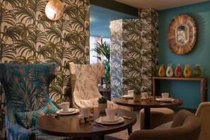 Daily buffet breakfast (EUR 22 per person)