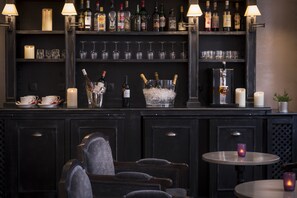 酒吧（店内）