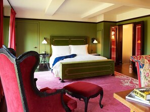Premium bedding, free minibar items, in-room safe - Gramercy Park Hotel (New York)